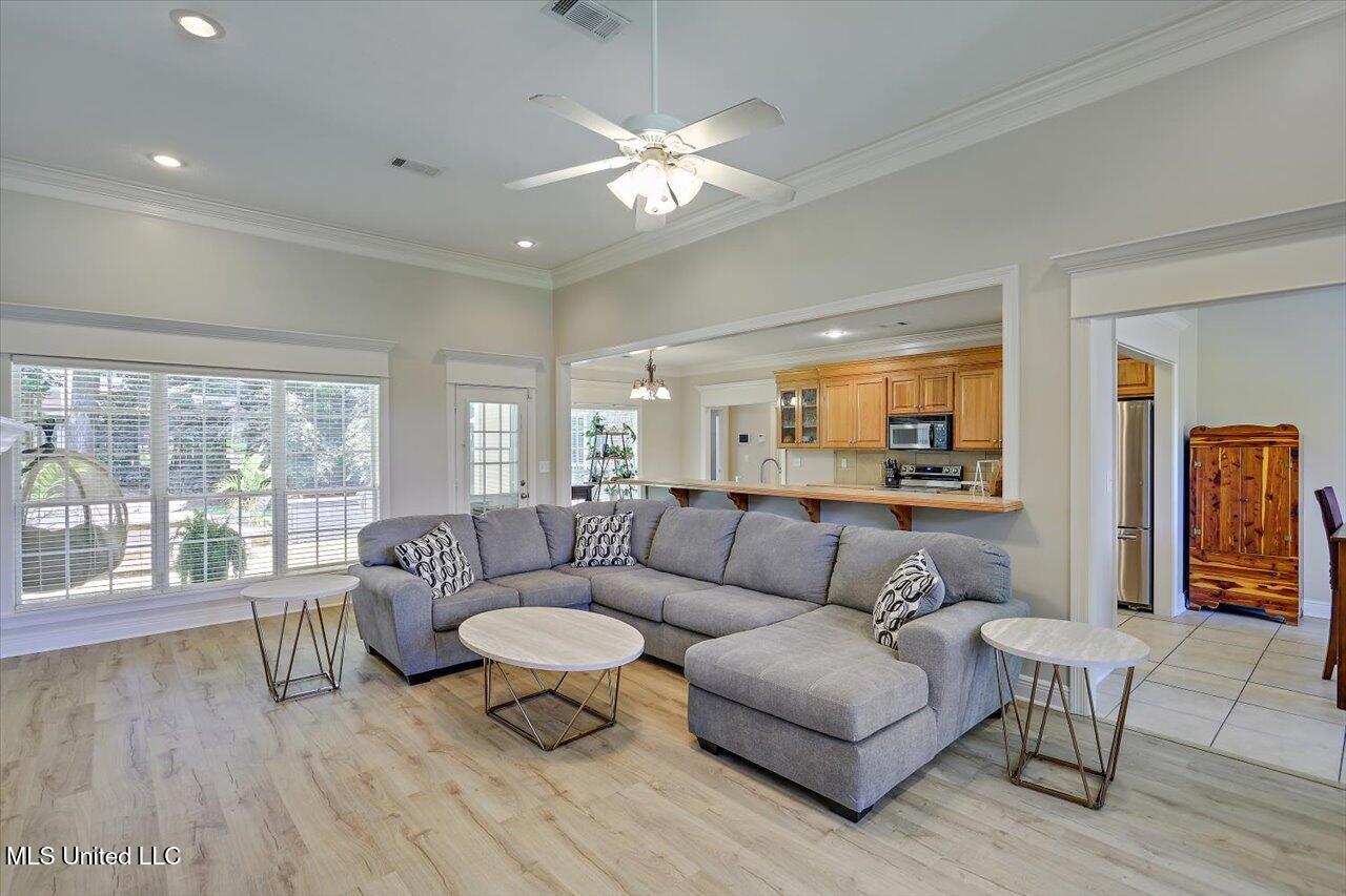 213 Pecan Circle Brandon, MS 39042 - Photo 9 of 31 07-213 Pecan Cir