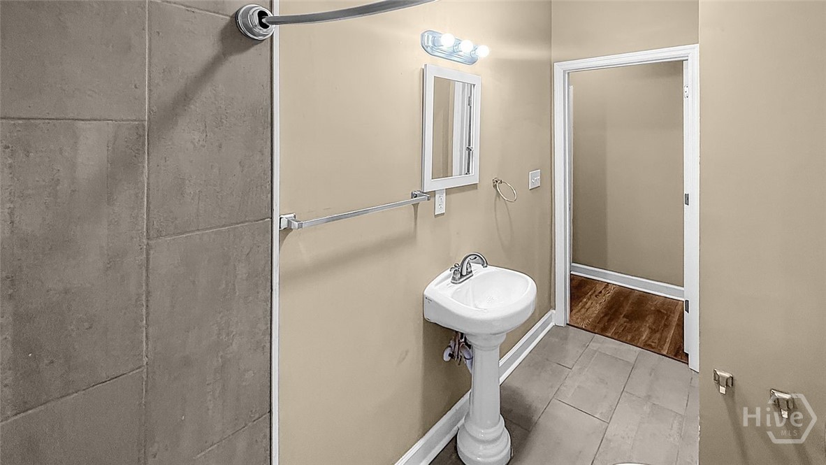 823 West 39th Street Savannah, GA 31415 - Photo 7 of 43