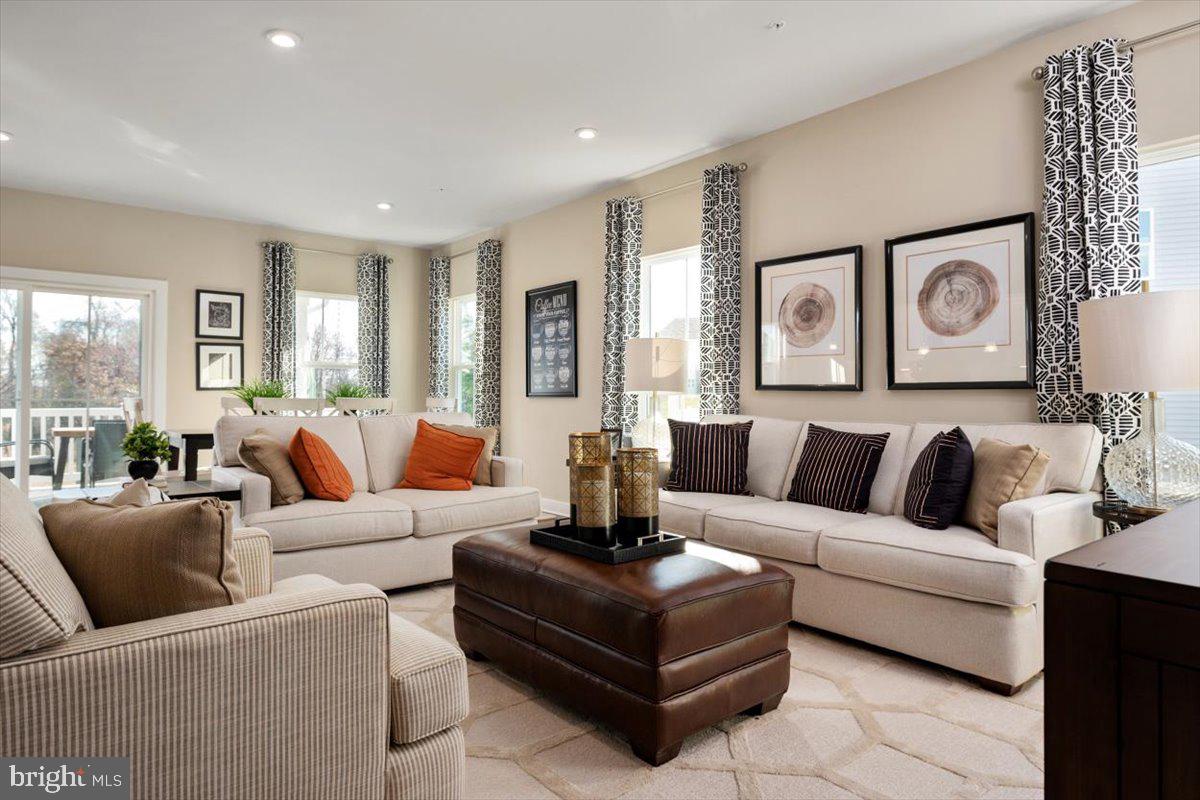 1172 Upper Patuxent Ridge Road Odenton, MD 21113 - Photo 8 of 51 Spacious and light filled family room