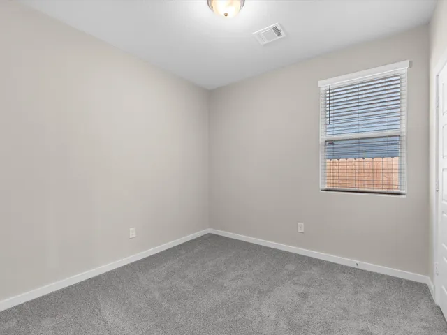 $1,900 | 2010 West Darlington Oaks Court, Conroe, TX 77304