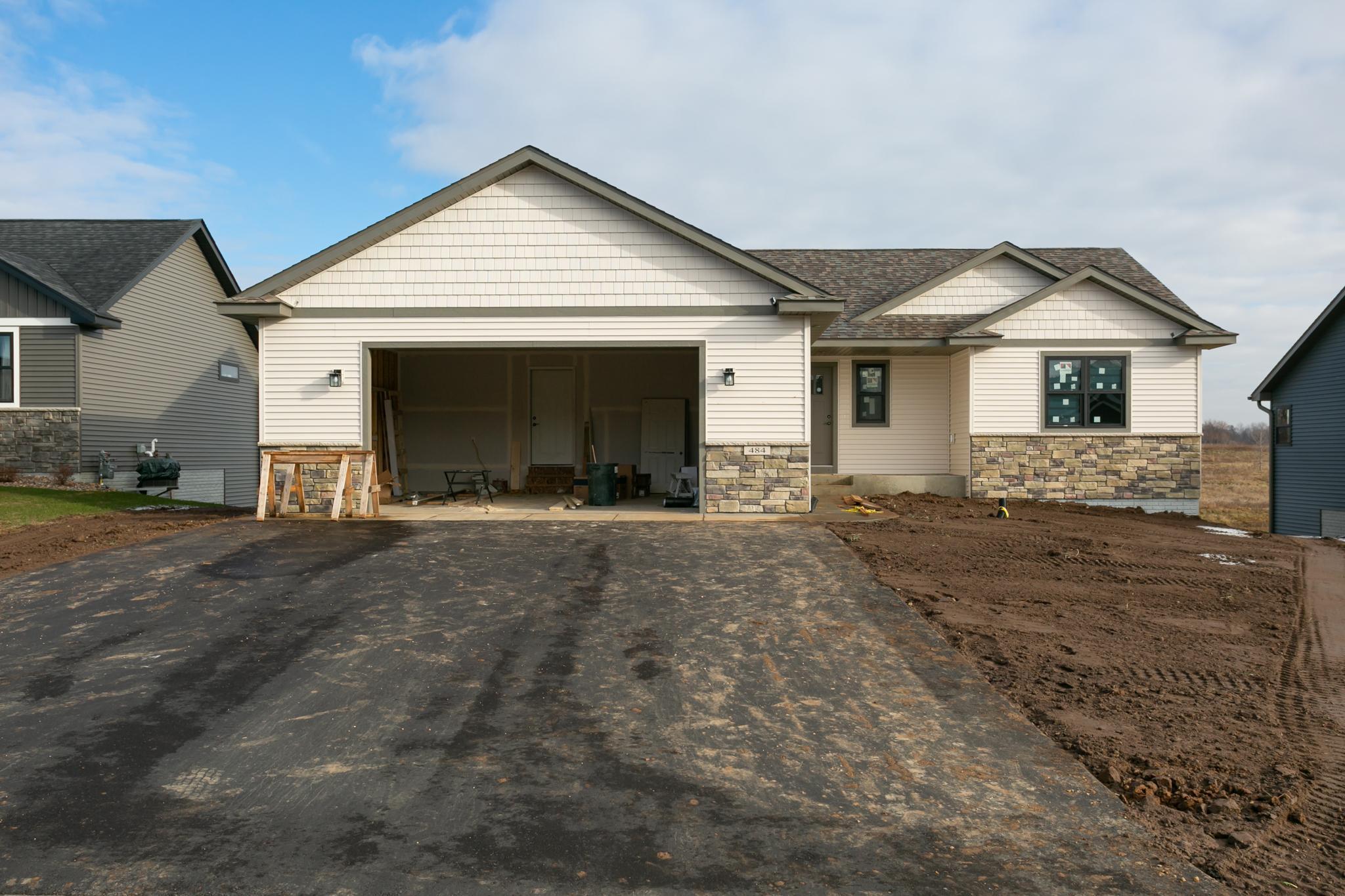 484 Prairie Road New Richmond, WI 54017 - Photo 1 of 17 Gallery Image 1