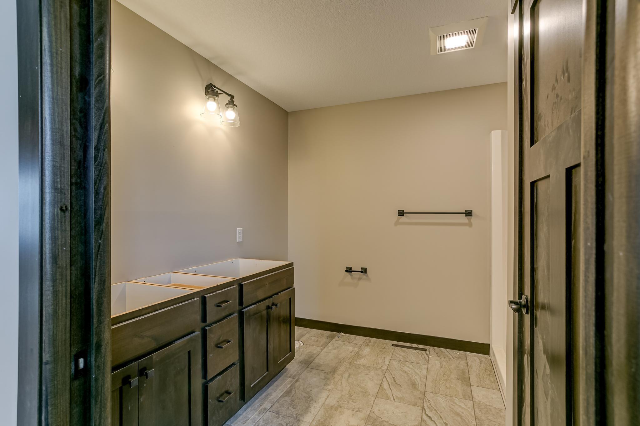 484 Prairie Road New Richmond, WI 54017 - Photo 9 of 17 Gallery Image 9
