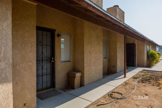 229 South Richmond Road Ridgecrest, CA 93555 - Photo 5 of 23