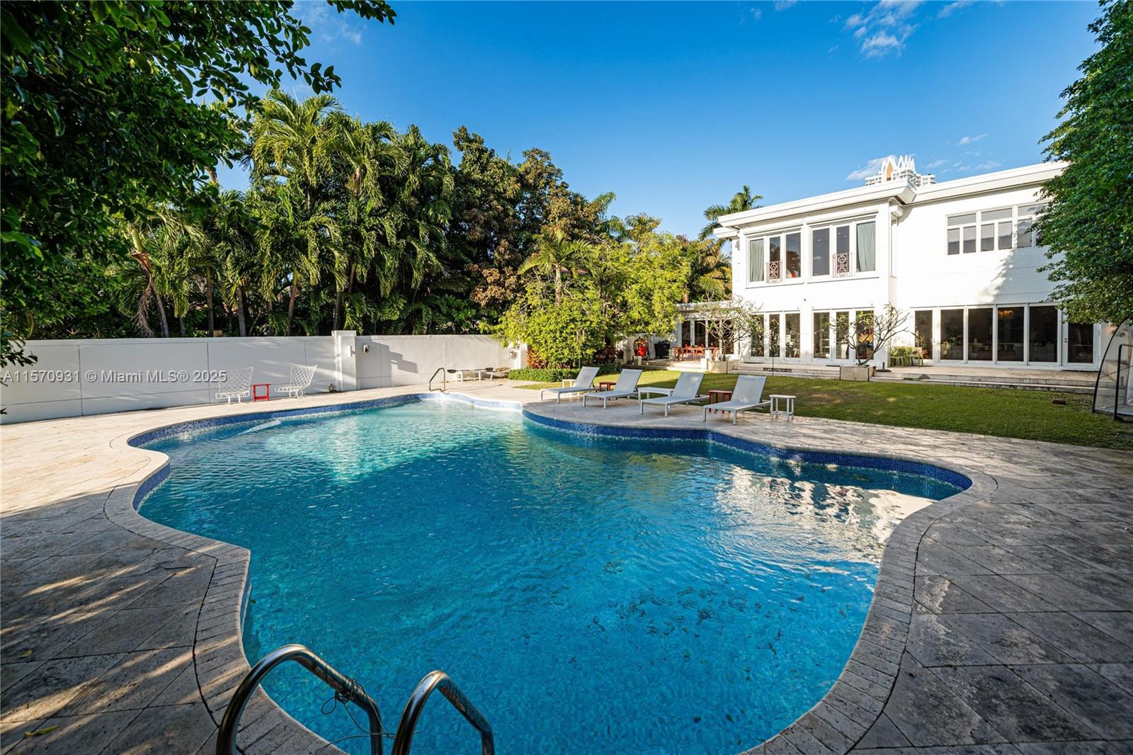 6320 Allison Road Miami Beach, FL 33141 - Photo 39 of 60