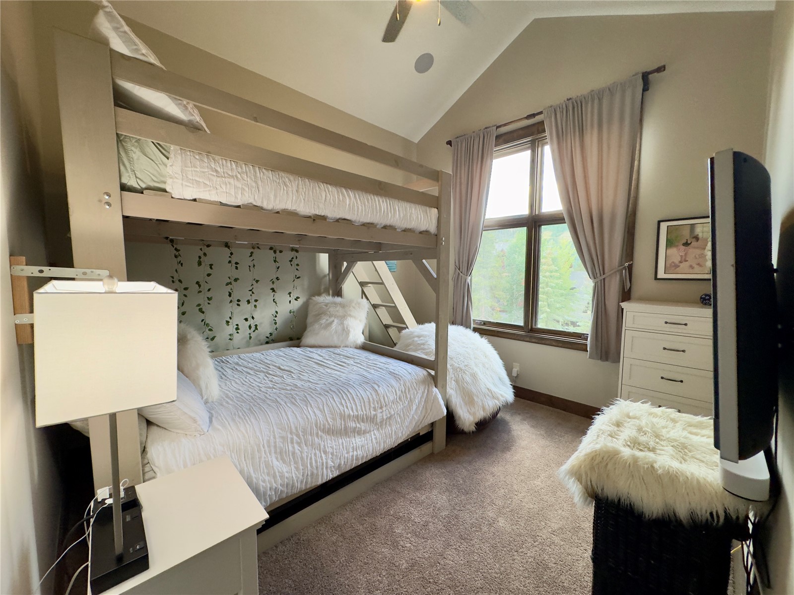 102 Lake Ridge Circle, Unit 1893 Keystone, CO 80435 - Photo 27 of 49 Bed 2 Upstairs Queen Bunk with twin on top. High Ceilings
