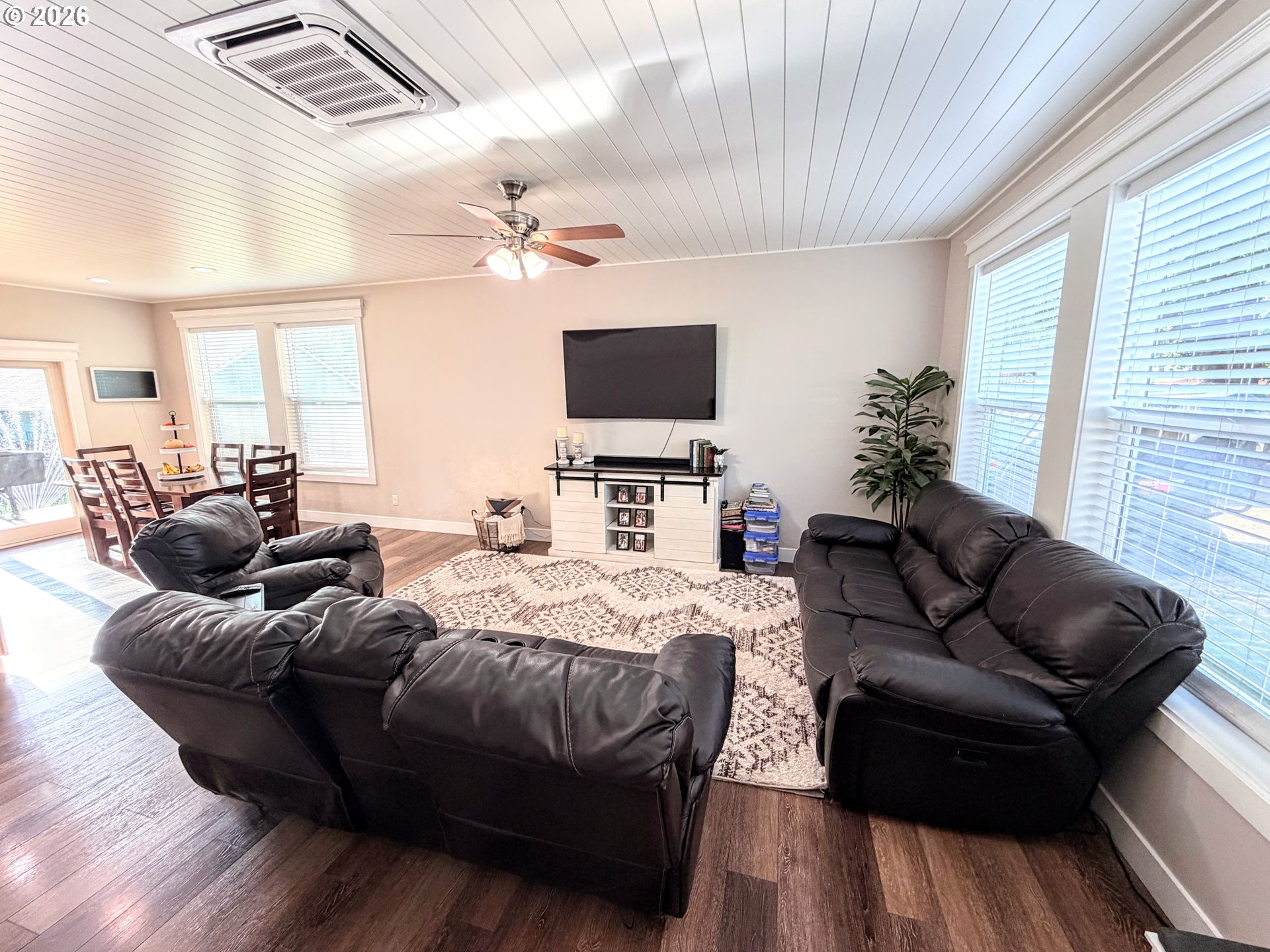 606 2nd Street Cove, OR 97824 - Photo 8 of 24