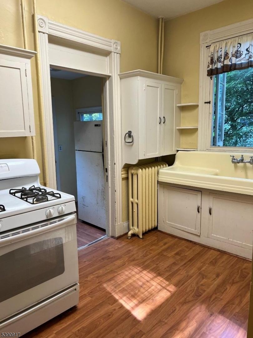 836 Carlton Avenue, Unit 1 Plainfield, NJ 07060 - Photo 5 of 9