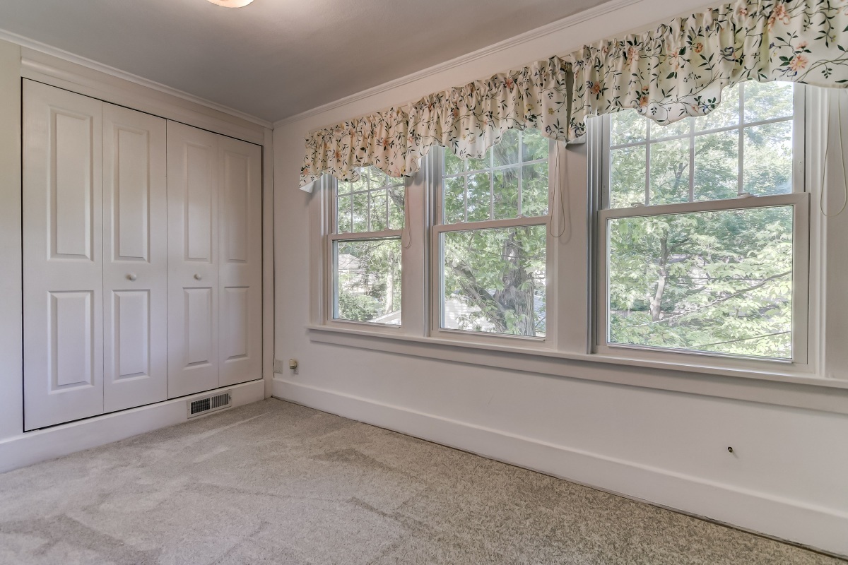 2021 Bates Avenue Springfield, IL 62704 - Photo 21 of 40 Gallery Image 21