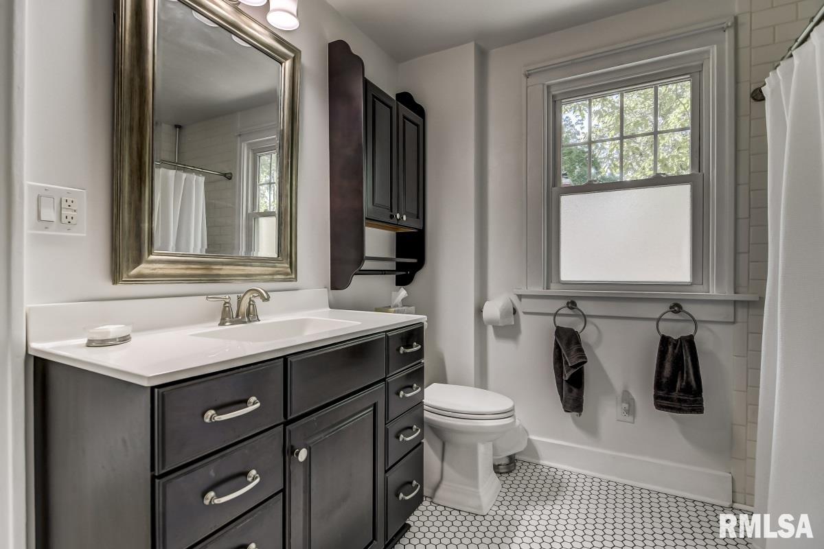 2021 Bates Avenue Springfield, IL 62704 - Photo 29 of 40 Gallery Image 29