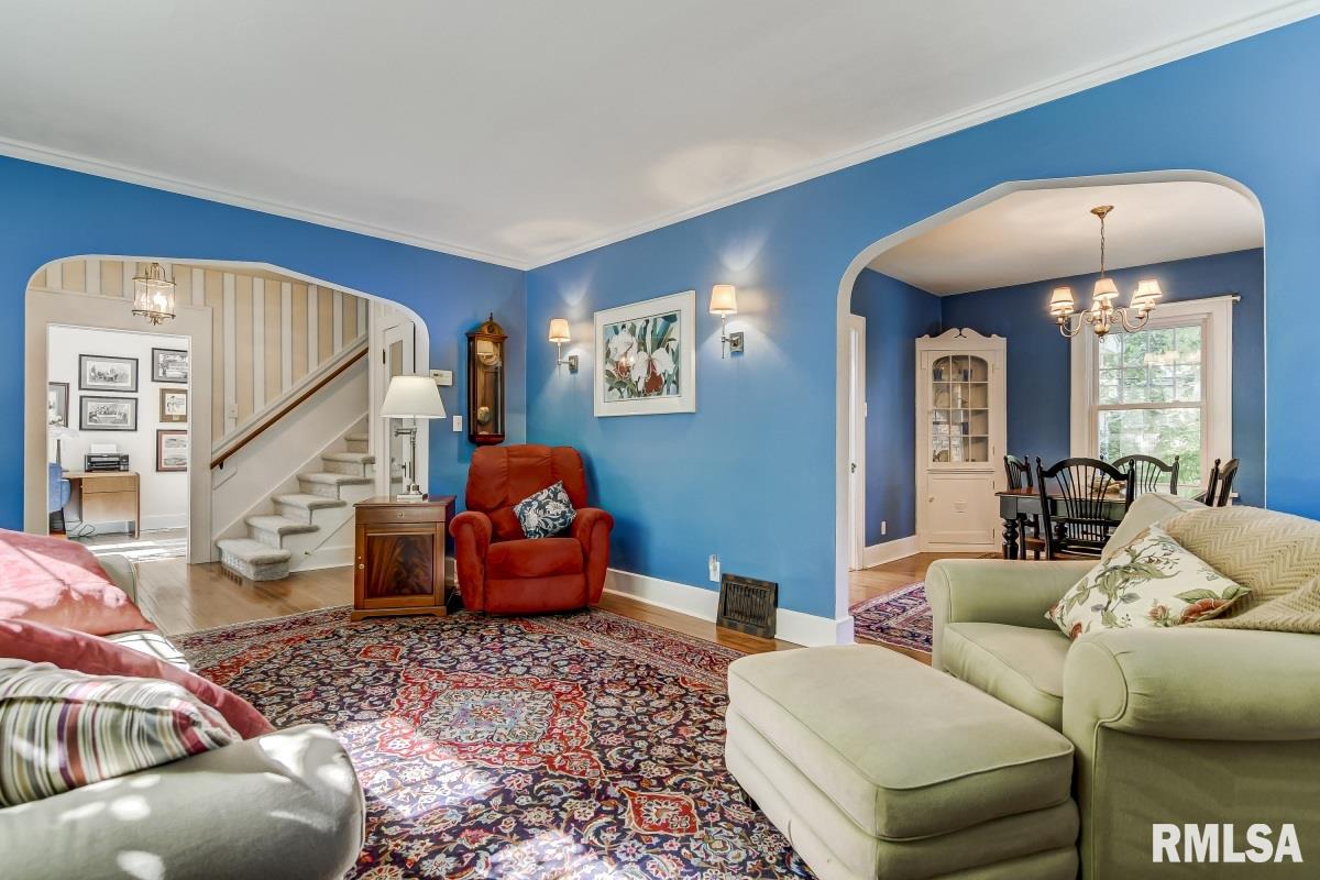 2021 Bates Avenue Springfield, IL 62704 - Photo 3 of 40 Gallery Image 3