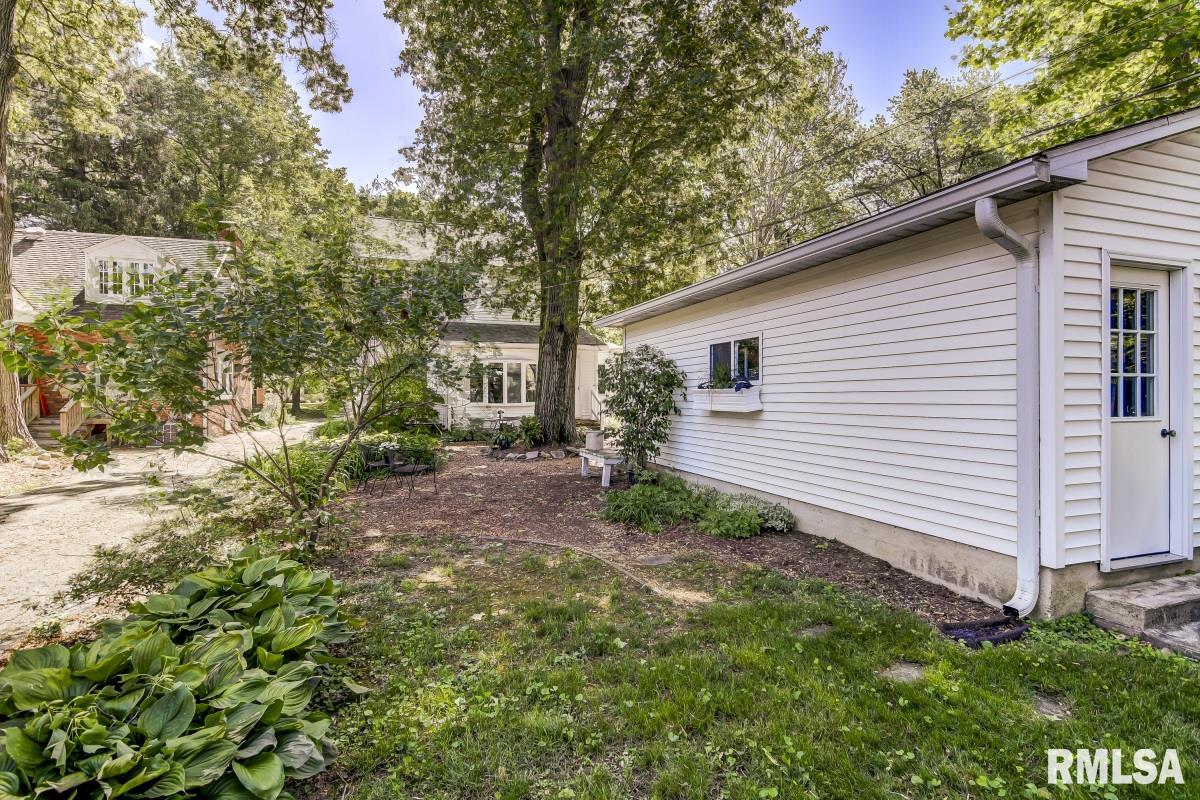 2021 Bates Avenue Springfield, IL 62704 - Photo 36 of 40 Gallery Image 36