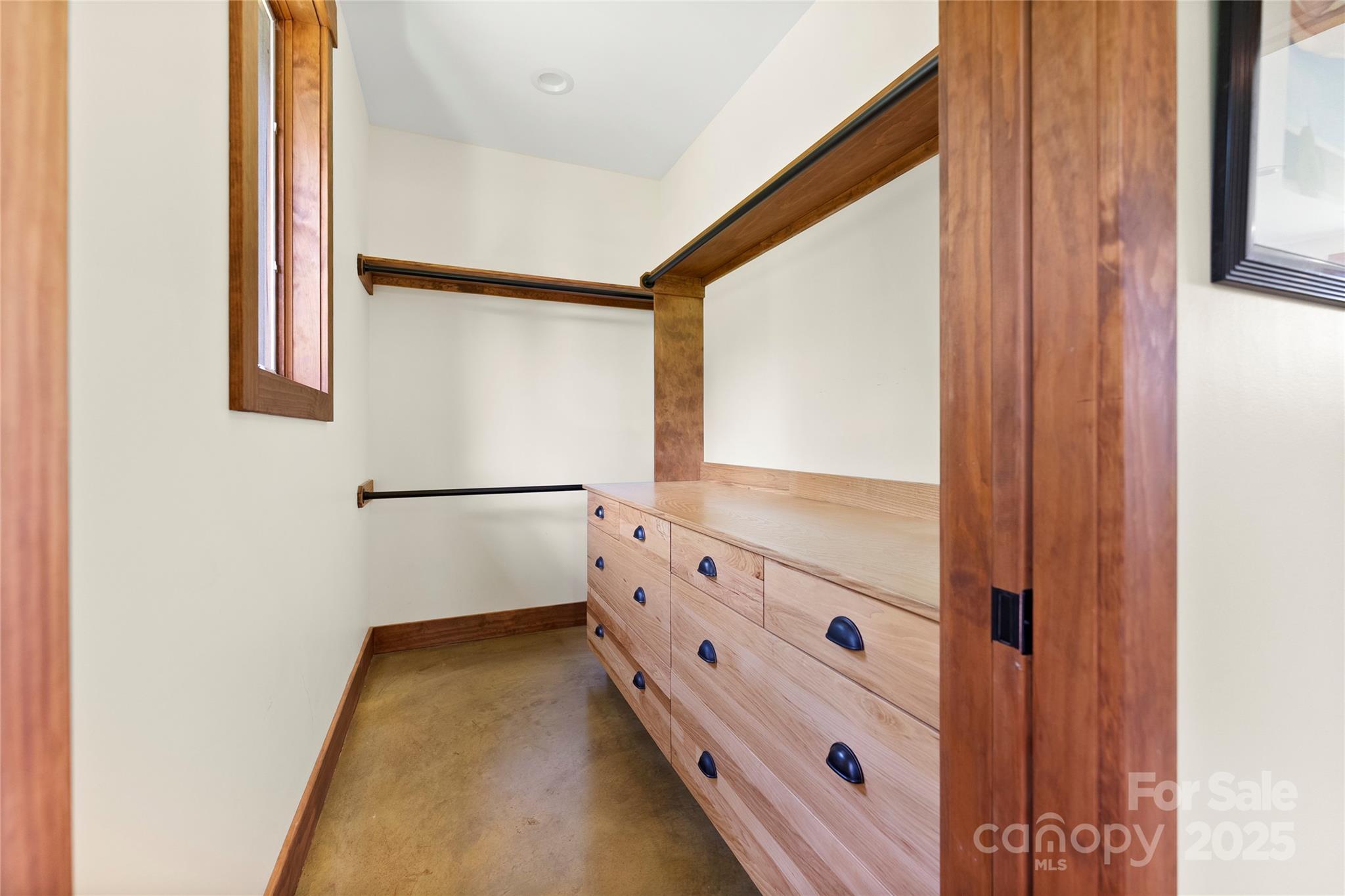 13 New Home Road Marshall, NC 28753 - Photo 27 of 48 a view of an entryway