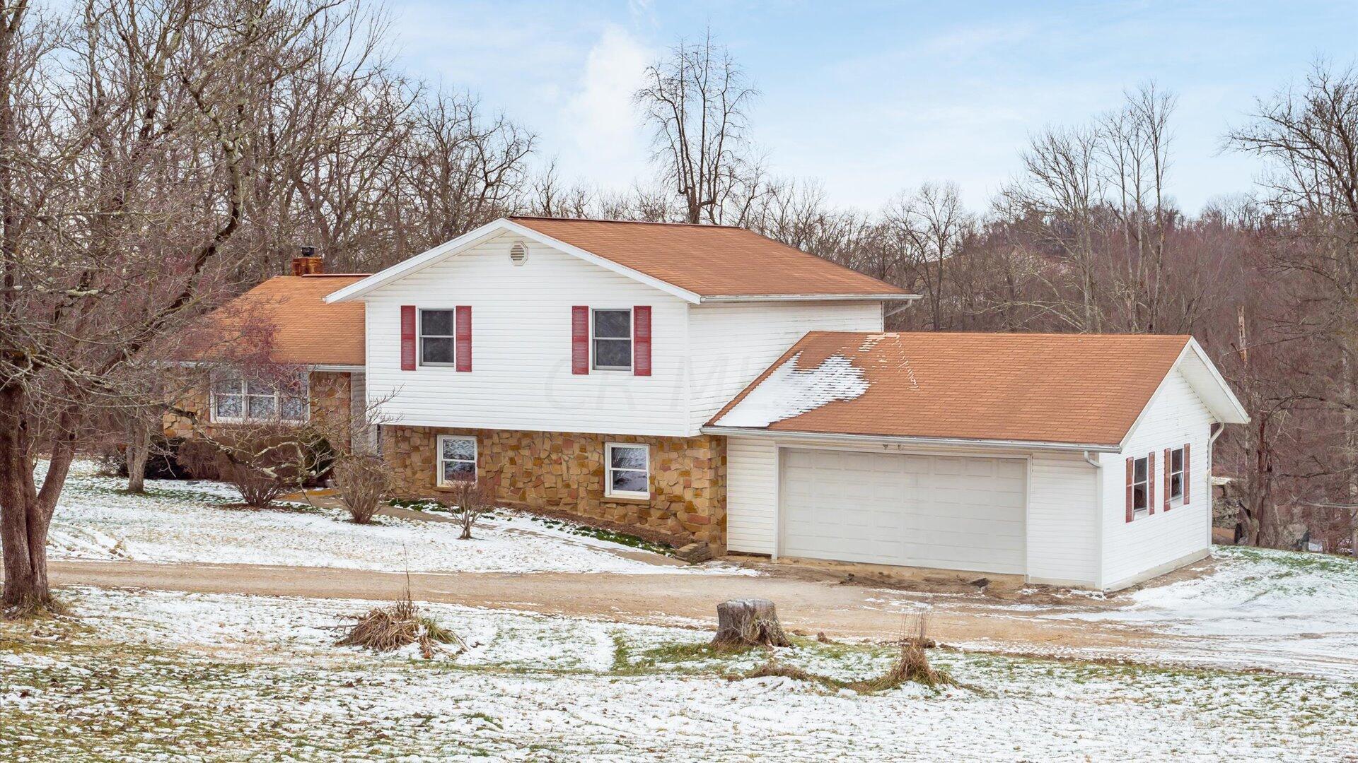 1055 West Union Road Norwich, OH 43767 - Photo 5 of 37 06-z 1055 W Union084