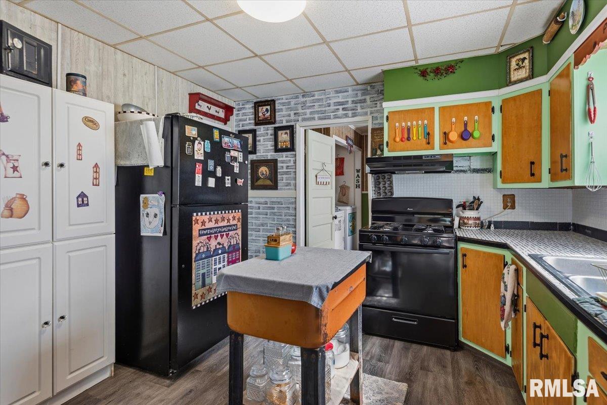 404 North Ewing Street Tallula, IL 62688 - Photo 12 of 41
