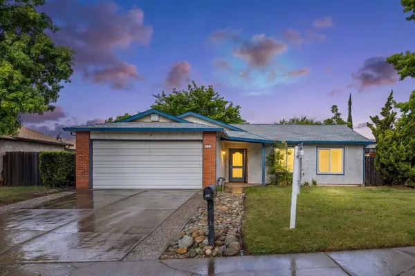 $459,000 | 7537 Stoneridge Way, Citrus Heights, CA 95621