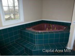 2571 Miami Trail Springfield, IL 62702 - Photo 7 of 12