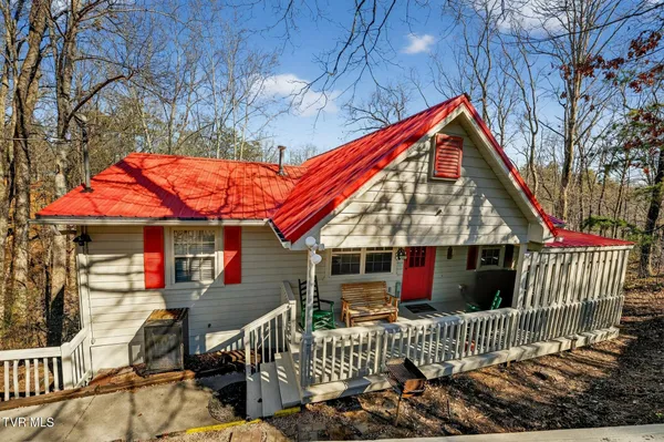 $540,000 | 623 Country Oaks Drive, Pigeon Forge, TN 37863