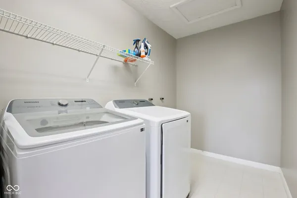 $335,000 | 11455 Clayhill Lane, Unit 105, Fishers, IN 46037