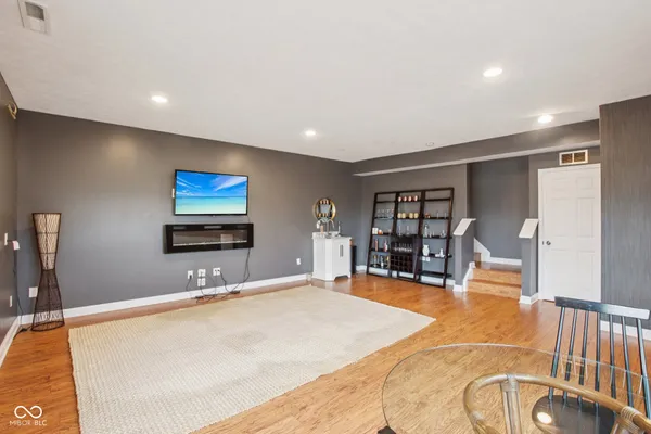 $335,000 | 11455 Clayhill Lane, Unit 105, Fishers, IN 46037