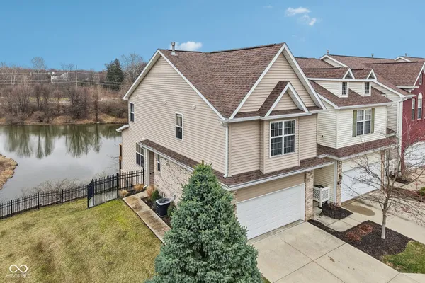 $335,000 | 11455 Clayhill Lane, Unit 105, Fishers, IN 46037