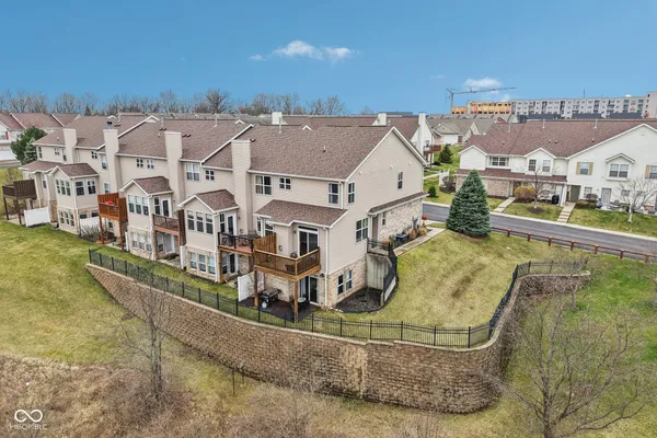 $335,000 | 11455 Clayhill Lane, Unit 105, Fishers, IN 46037