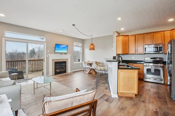 $335,000 | 11455 Clayhill Lane, Unit 105, Fishers, IN 46037