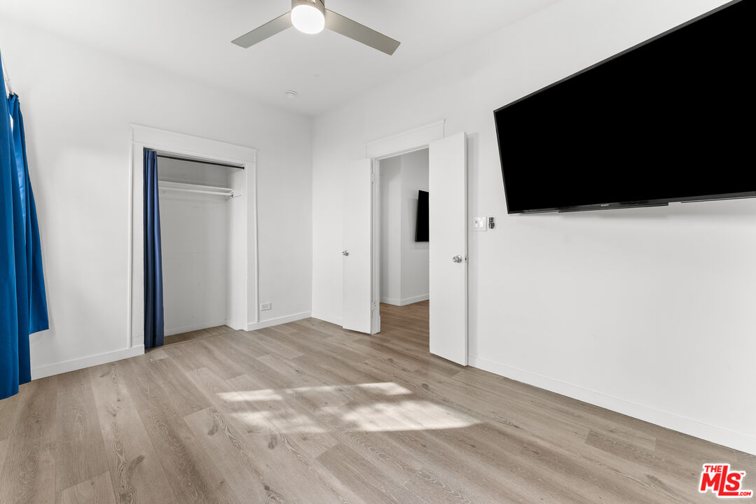 33 Wavecrest Avenue, Unit 1 Venice, CA 90291 - Photo 17 of 32