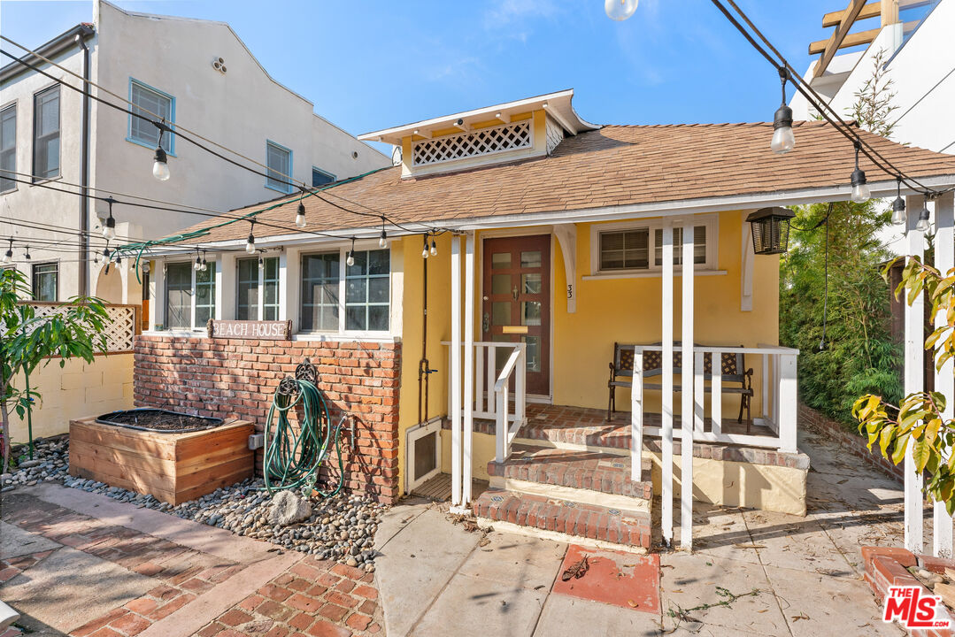 33 Wavecrest Avenue, Unit 1 Venice, CA 90291 - Photo 24 of 32