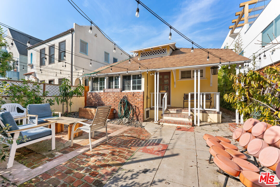 33 Wavecrest Avenue, Unit 1 Venice, CA 90291 - Photo 25 of 32