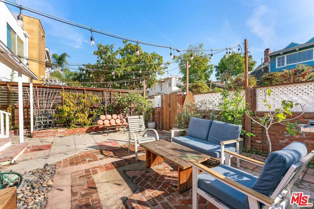 33 Wavecrest Avenue, Unit 1 Venice, CA 90291 - Photo 26 of 32