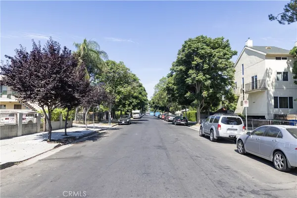 $1,300,000 | 14109 Erwin Street, Van Nuys, CA 91401
