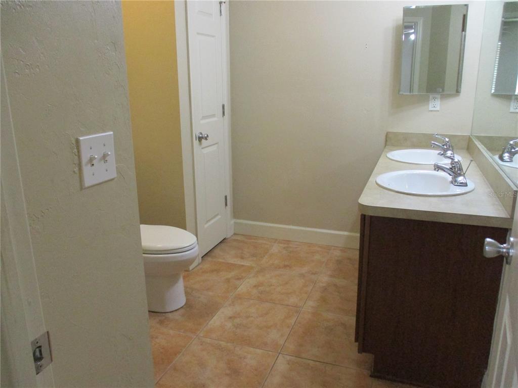 2951 Southwest 35th Place, Unit 143 Gainesville, FL 32608 - Photo 13 of 18