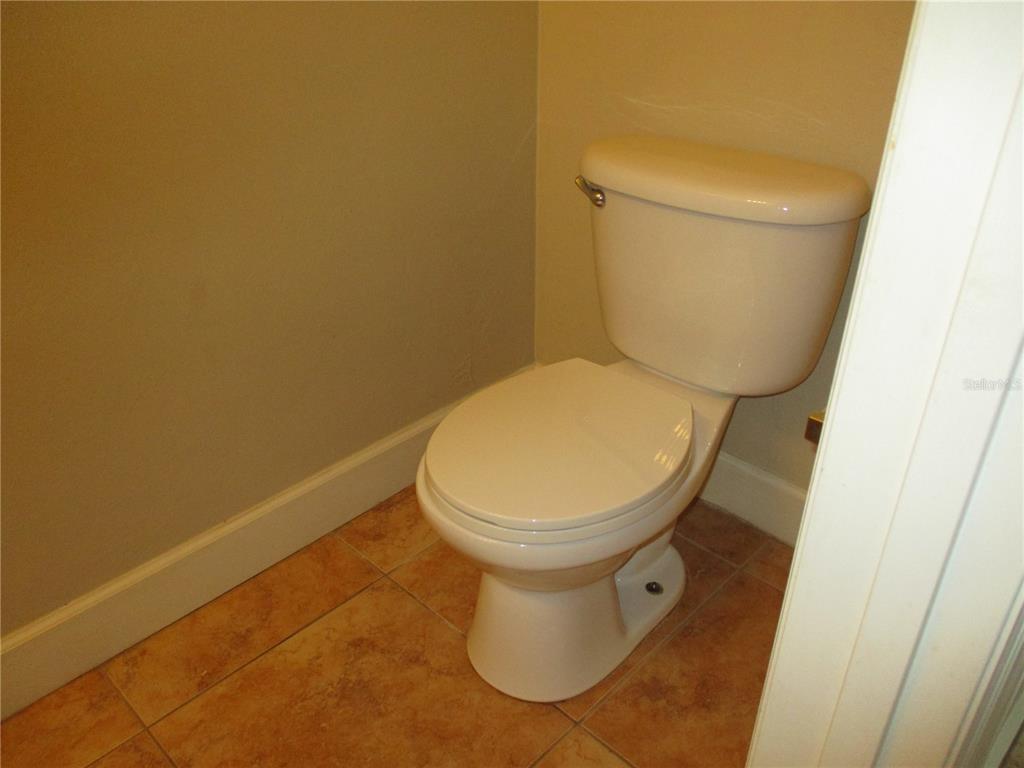 2951 Southwest 35th Place, Unit 143 Gainesville, FL 32608 - Photo 7 of 18