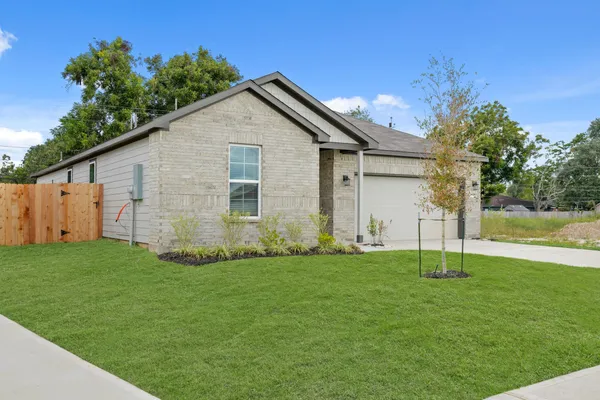 $289,900 | 3609 Crawford Street, Bay City, TX 77414