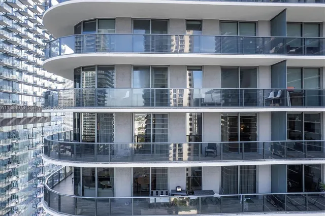 $1,250,000 | 801 South Miami Avenue, Unit 2509, Miami, FL 33131