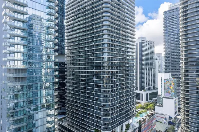 $1,250,000 | 801 South Miami Avenue, Unit 2509, Miami, FL 33131