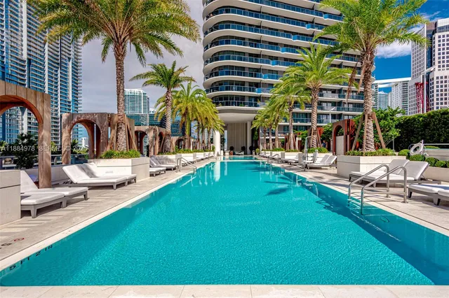 $1,250,000 | 801 South Miami Avenue, Unit 2509, Miami, FL 33131