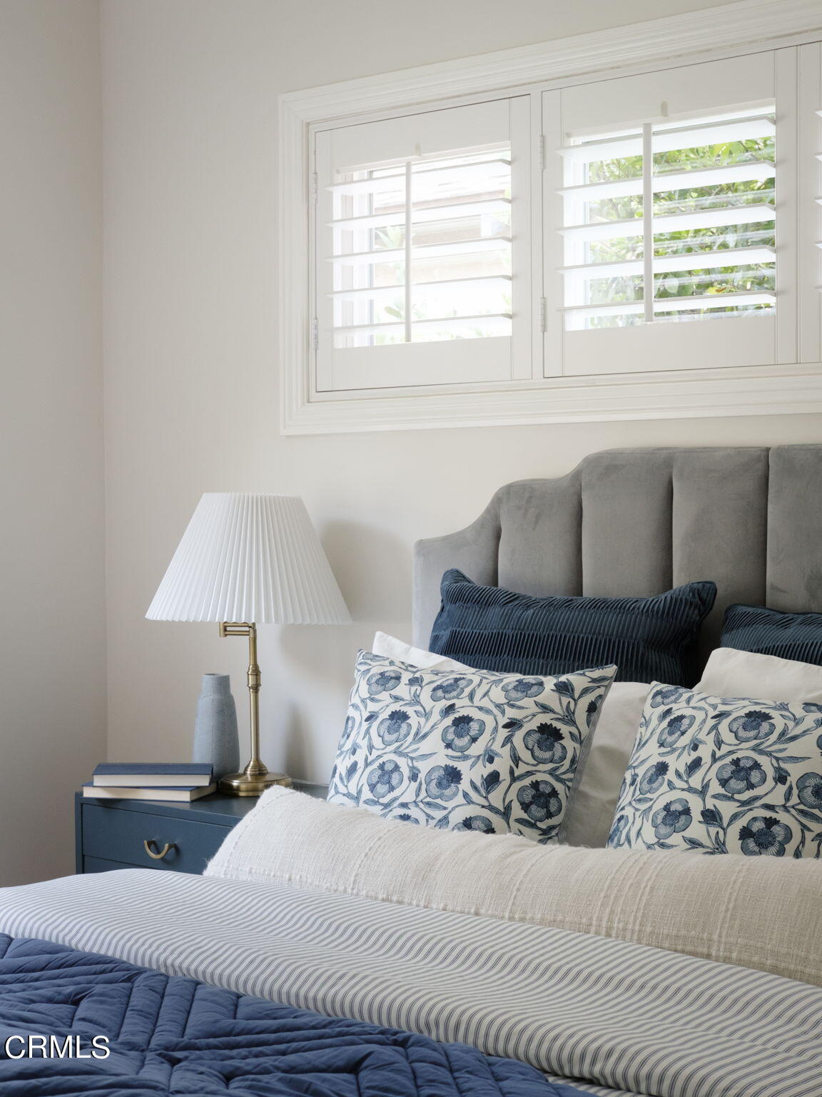 2242 Brigden Road Pasadena, CA 91104 - Photo 17 of 32 a bedroom with a large bed and a window