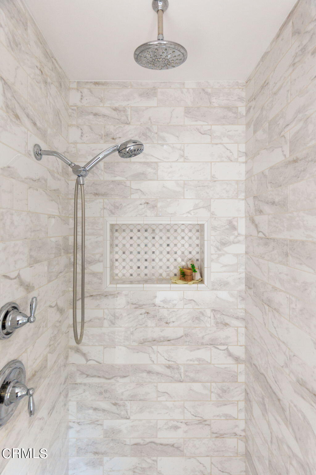 2242 Brigden Road Pasadena, CA 91104 - Photo 21 of 32 a bathroom with a shower