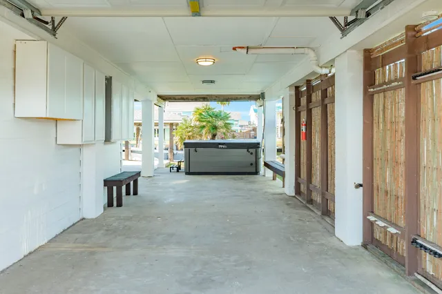 $475,000 | 1301 Blue Heron Drive, Bayou Vista, TX 77563