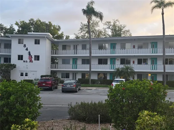 $74,900 | 8454 111th Street North, Unit 209, Seminole, FL 33772