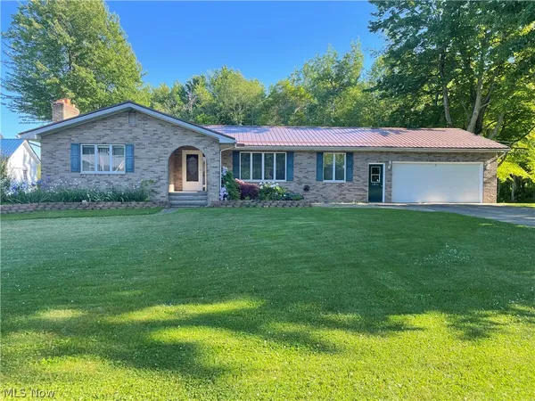 $309,900 | 1381 Robb Road, Conneaut, OH 44030