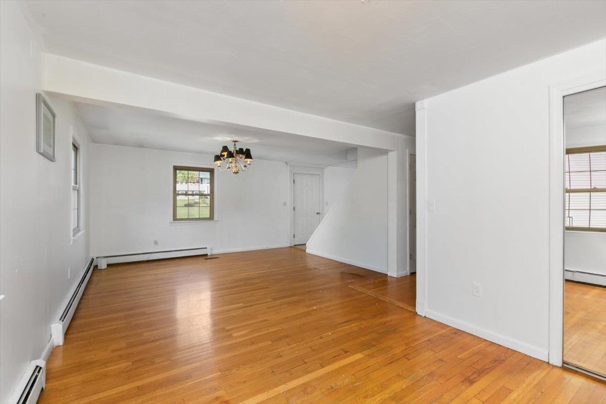 33 Matthias Street Salem, NH 03079 - Photo 11 of 38