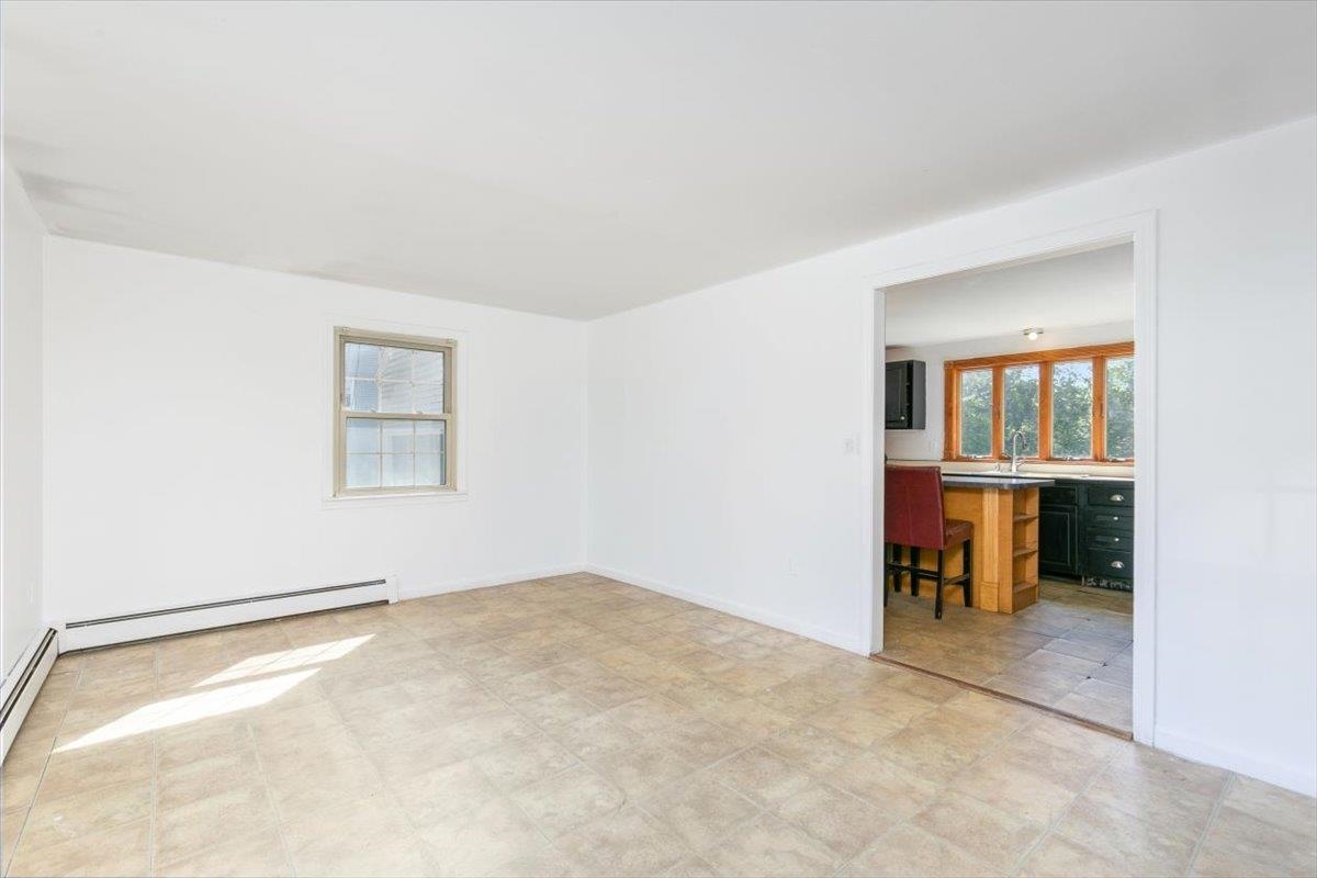 33 Matthias Street Salem, NH 03079 - Photo 14 of 38