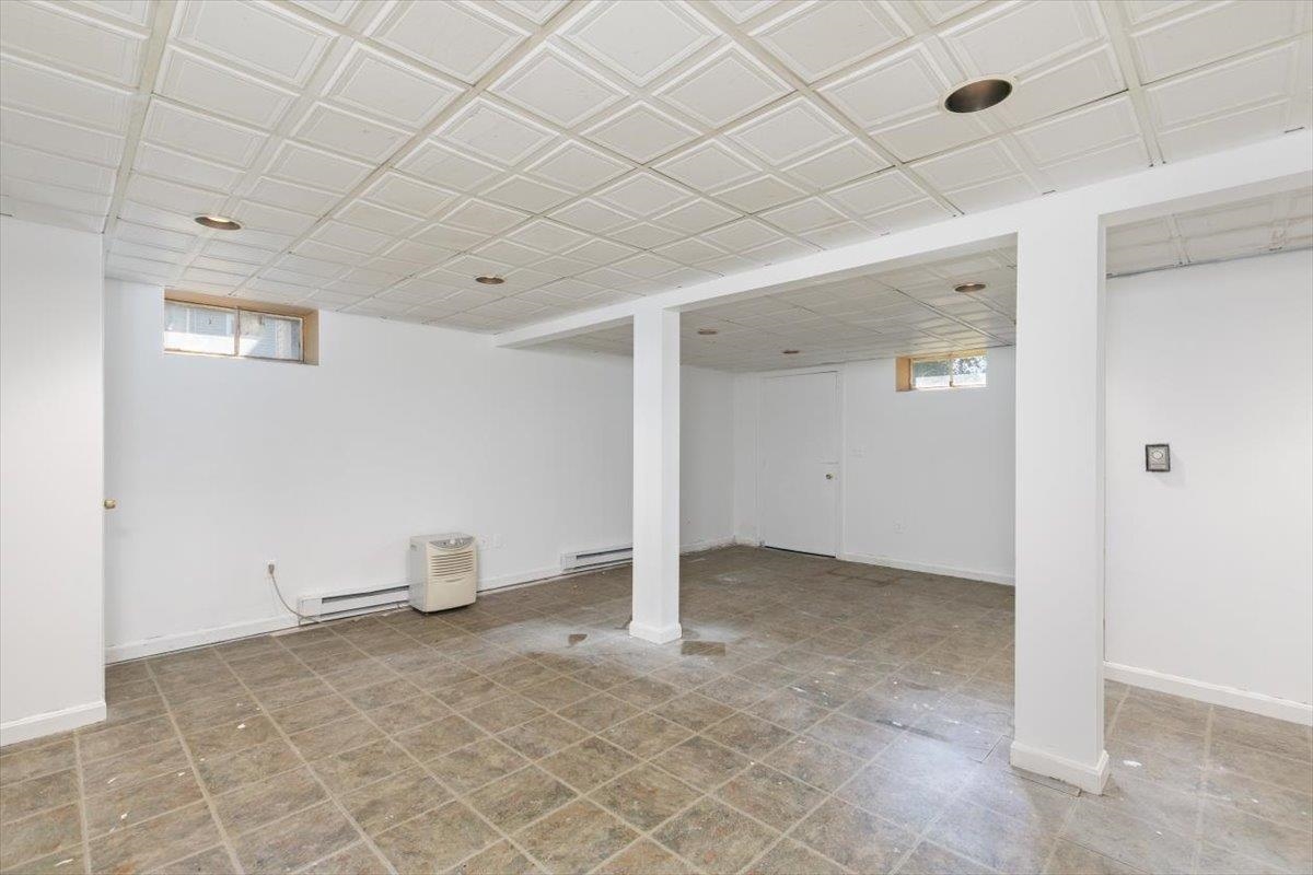 33 Matthias Street Salem, NH 03079 - Photo 27 of 38