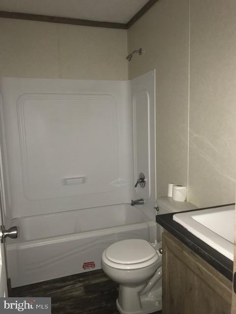 6231 Jones Village Road Hurlock, MD 21643 - Photo 18 of 18 Hall bath