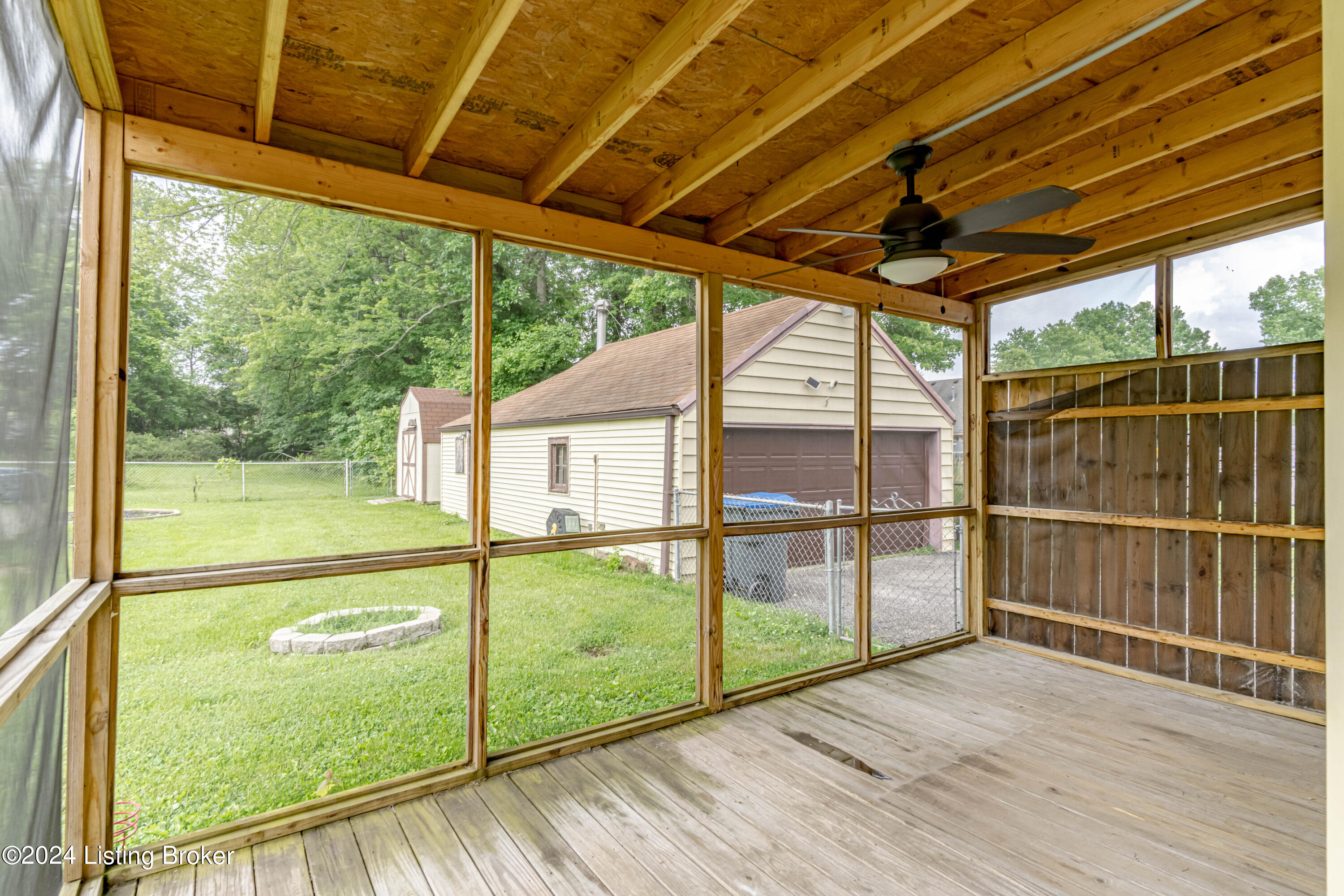 1029 Reeves Road Louisville, KY 40219 - Photo 28 of 34 DSC02301