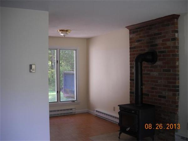 88 Minott Road Gardner, MA 01440 - Photo 6 of 7 Gallery Image 6