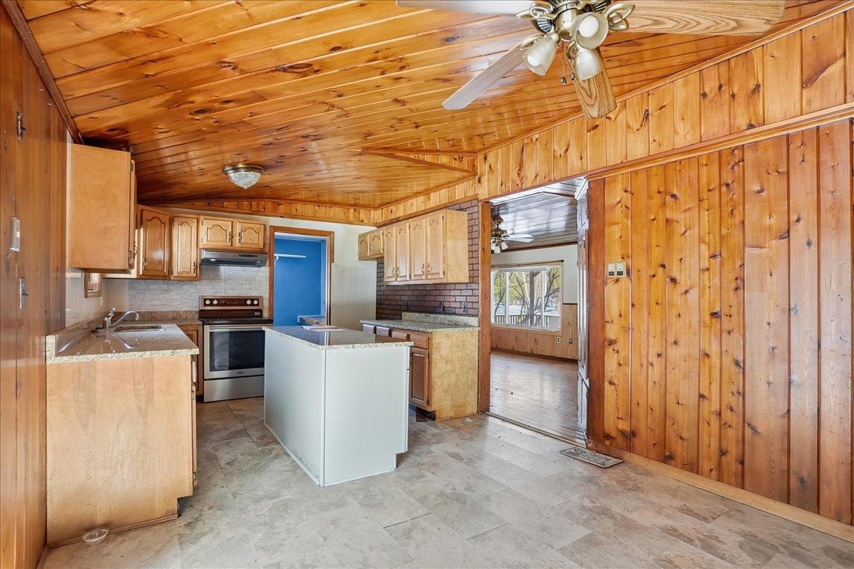 1119 Sand Hill Road Georgia, VT 05468 - Photo 12 of 28