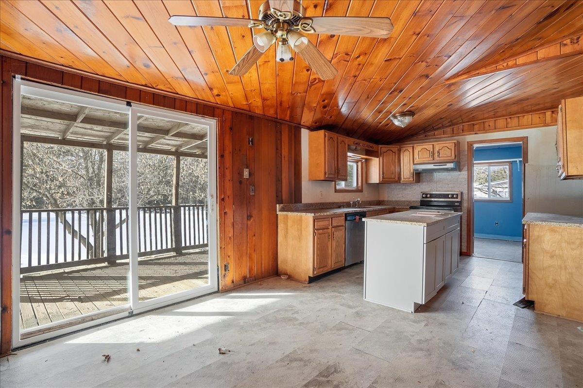 1119 Sand Hill Road Georgia, VT 05468 - Photo 18 of 28